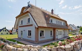 Mönchguter Reethus F 663 mit Wasserblick, Kamin, Sauna